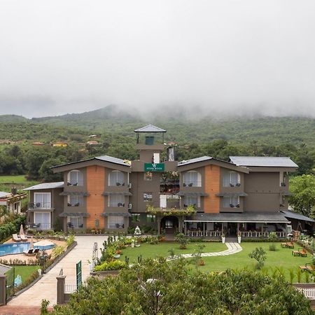 Stone Wood Hotel Amboli Amboli  Exterior photo